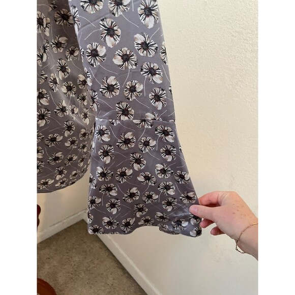 Banana Republic Women Gray Floral Long Sleeve Blouse Size Small Office Career - Picture 5 of 9